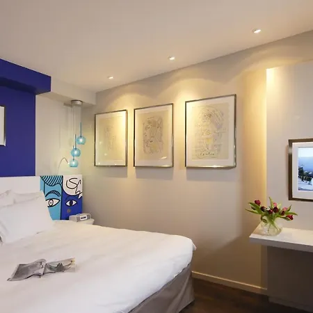 Napoléon Hotel 4*